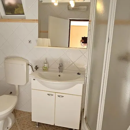 Family House, Large Terrace And Garden, 200m To - Paradiso *